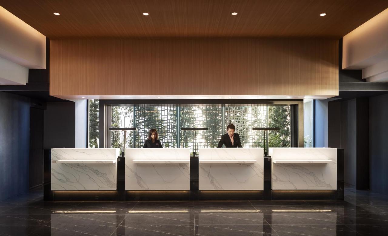 G Hotel Gurney George Town Exterior photo The hotel's lobby