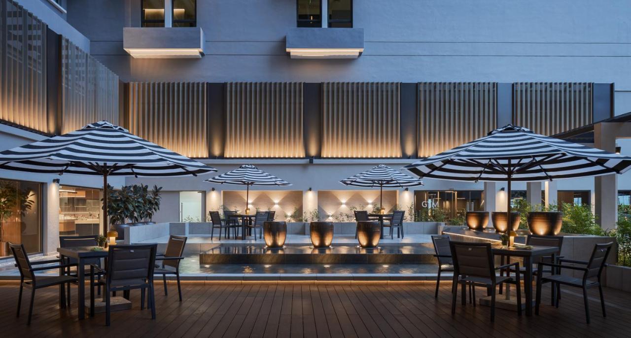 G Hotel Gurney George Town Exterior photo The Terrace