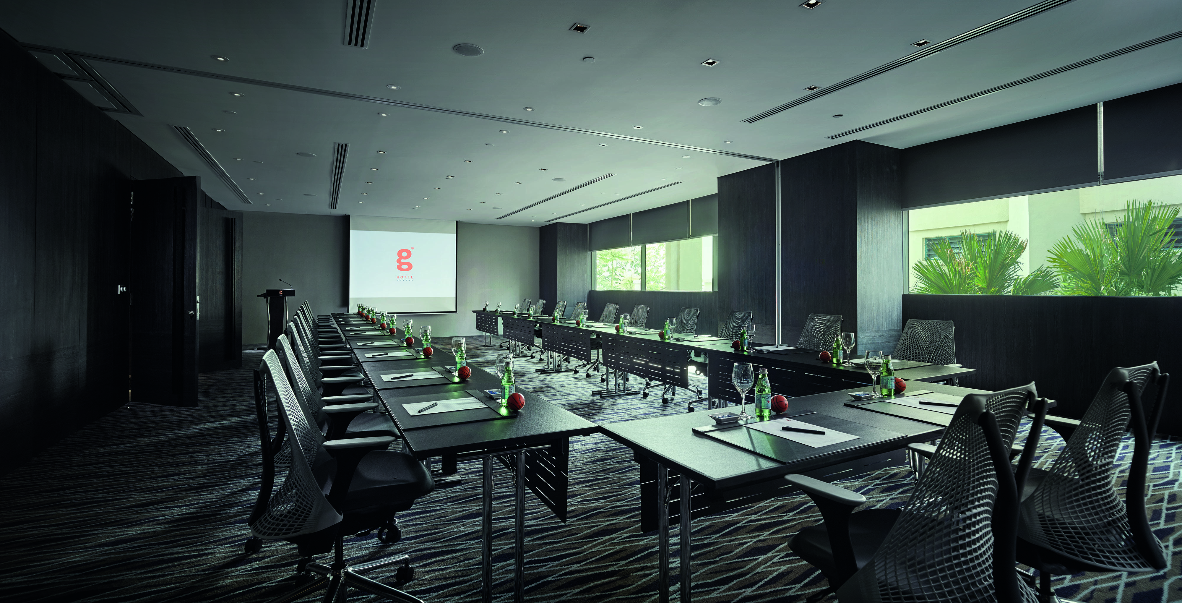 G Hotel Gurney George Town Exterior photo Meeting room