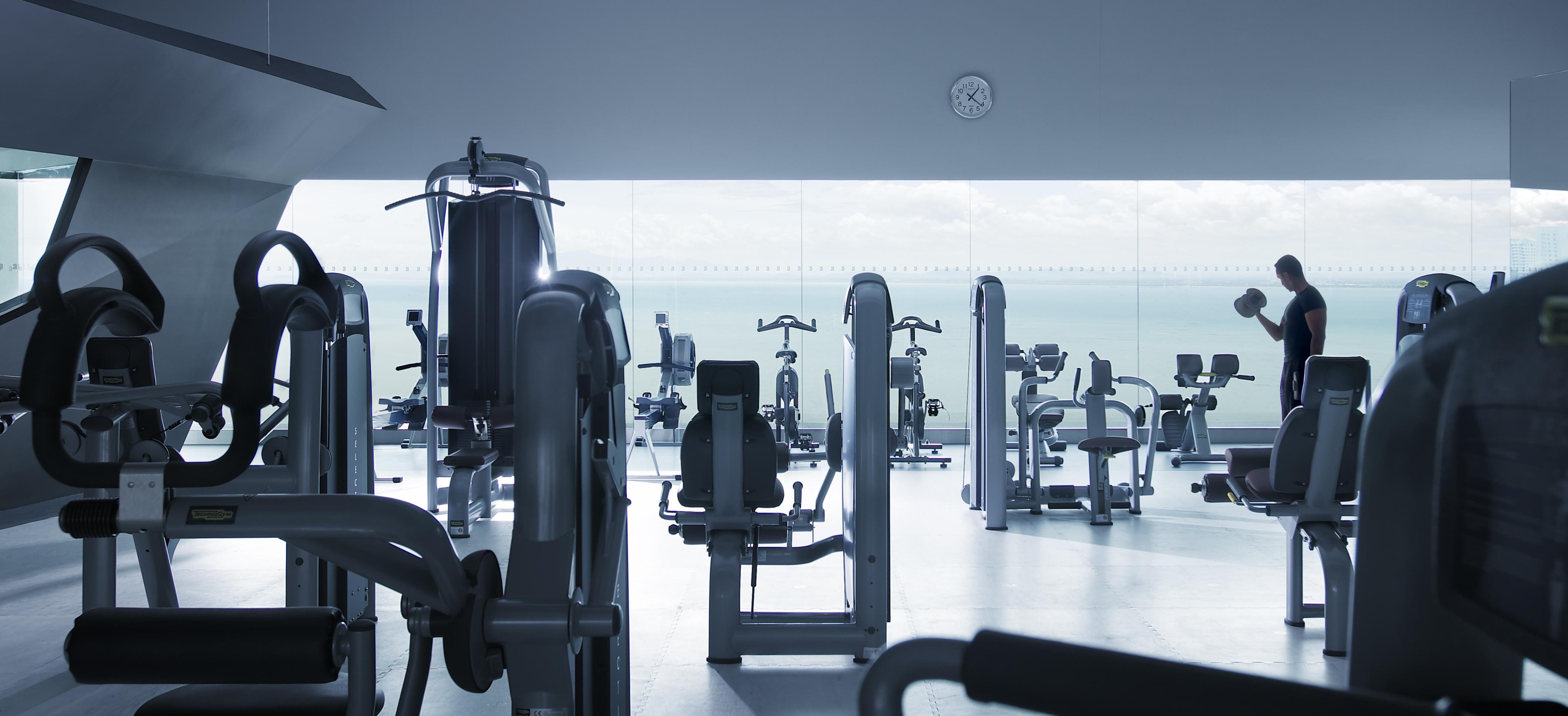 G Hotel Gurney George Town Exterior photo The gym at the hotel