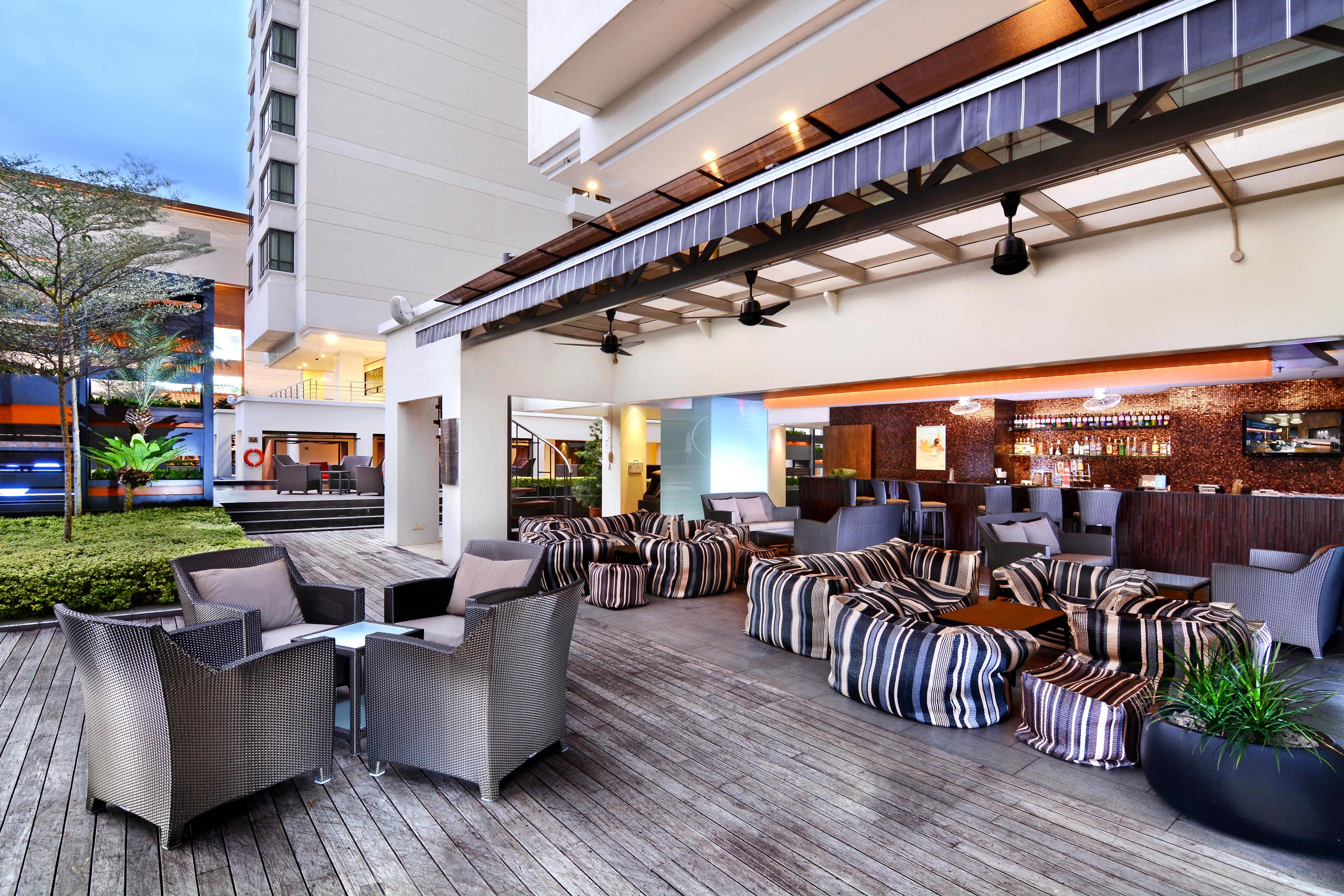 G Hotel Gurney George Town Exterior photo The Deck